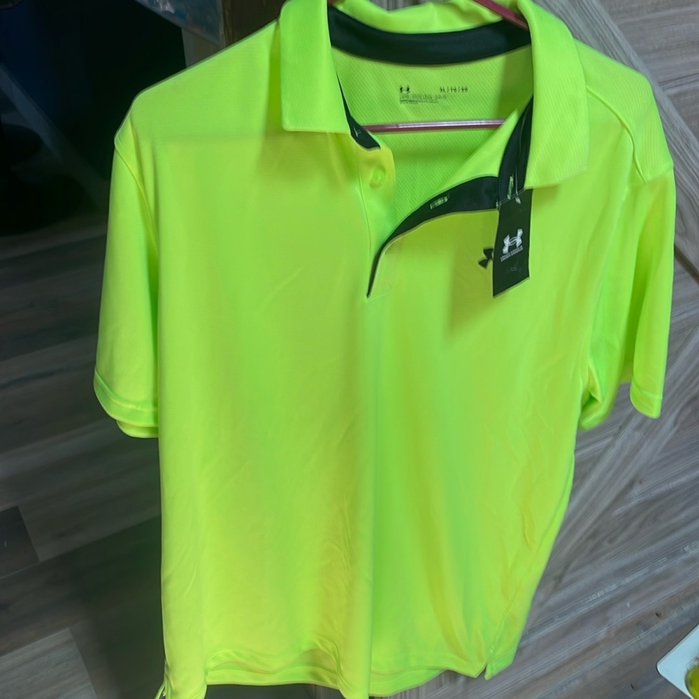 Brand new with tags under armor shirt extra large never warm